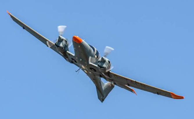 Diamond DA62